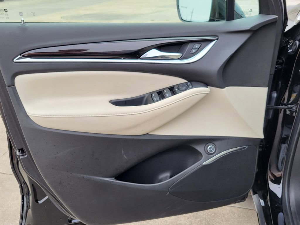 Used 2023 Buick Enclave Essence w/ Sport Touring Edition image 20