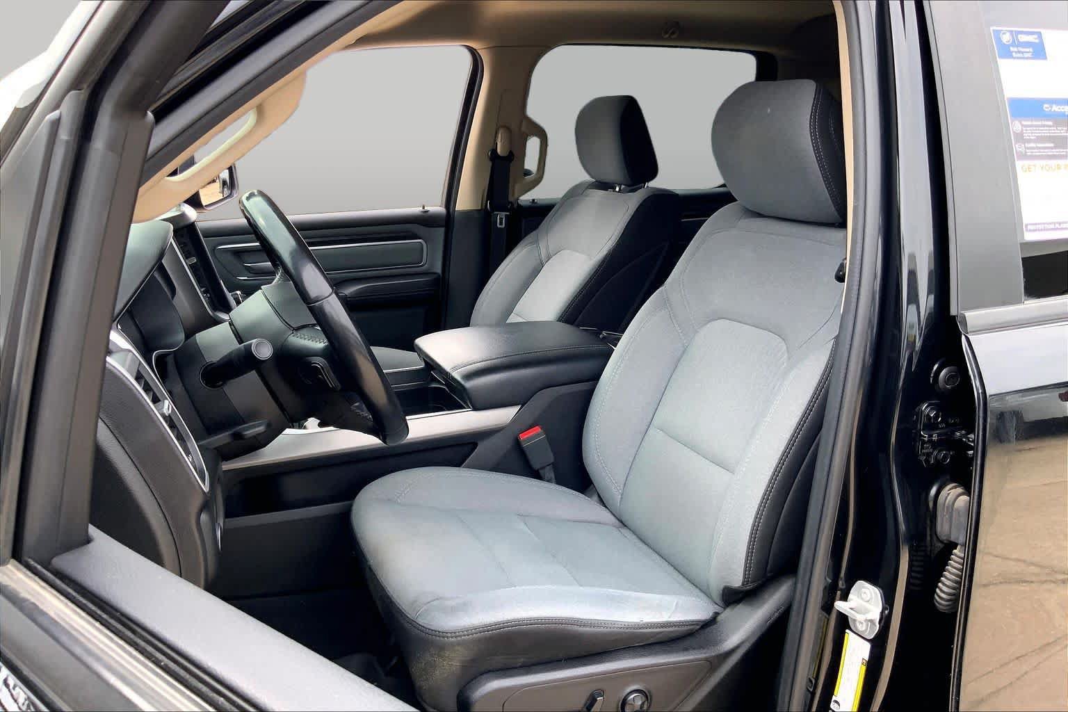 Used 2019 RAM 1500 Big Horn AWD/4WD image 8