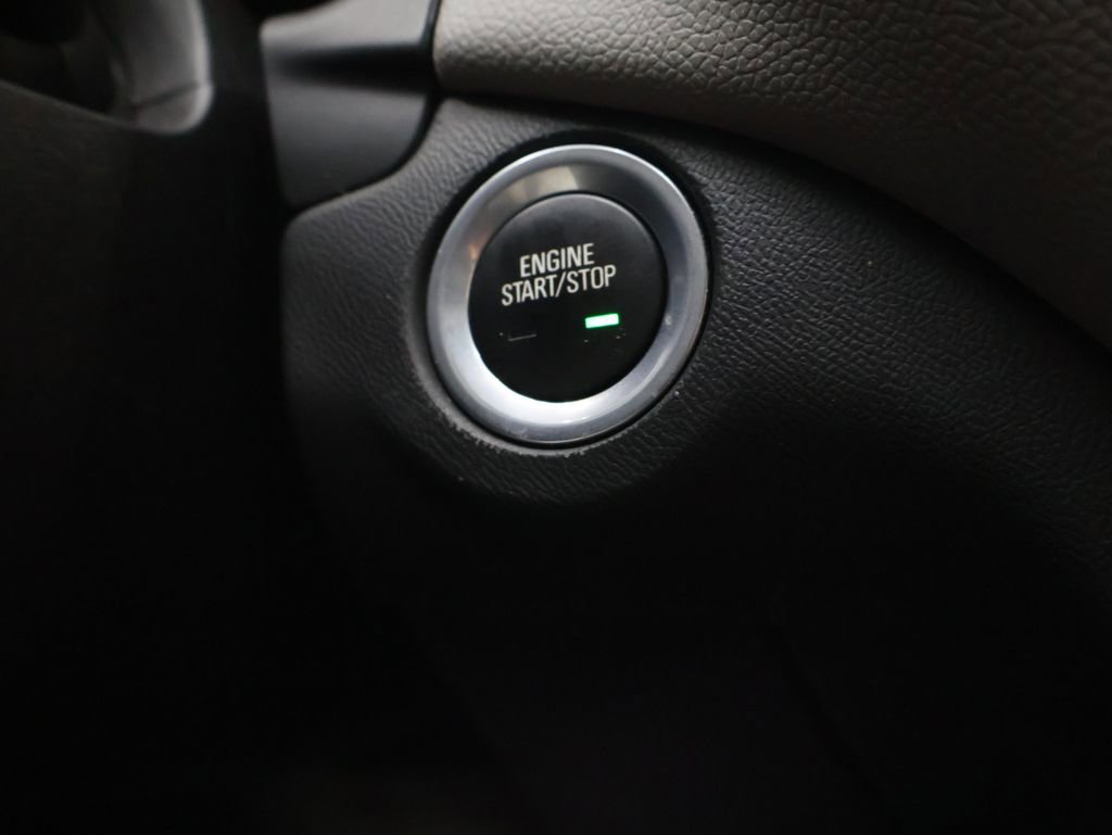 Used 2019 Chevrolet Equinox LS FWD image 26