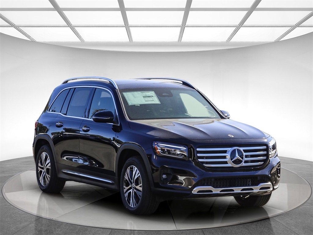 Used 2024 Mercedes-Benz GLB 250 4MATIC image 5