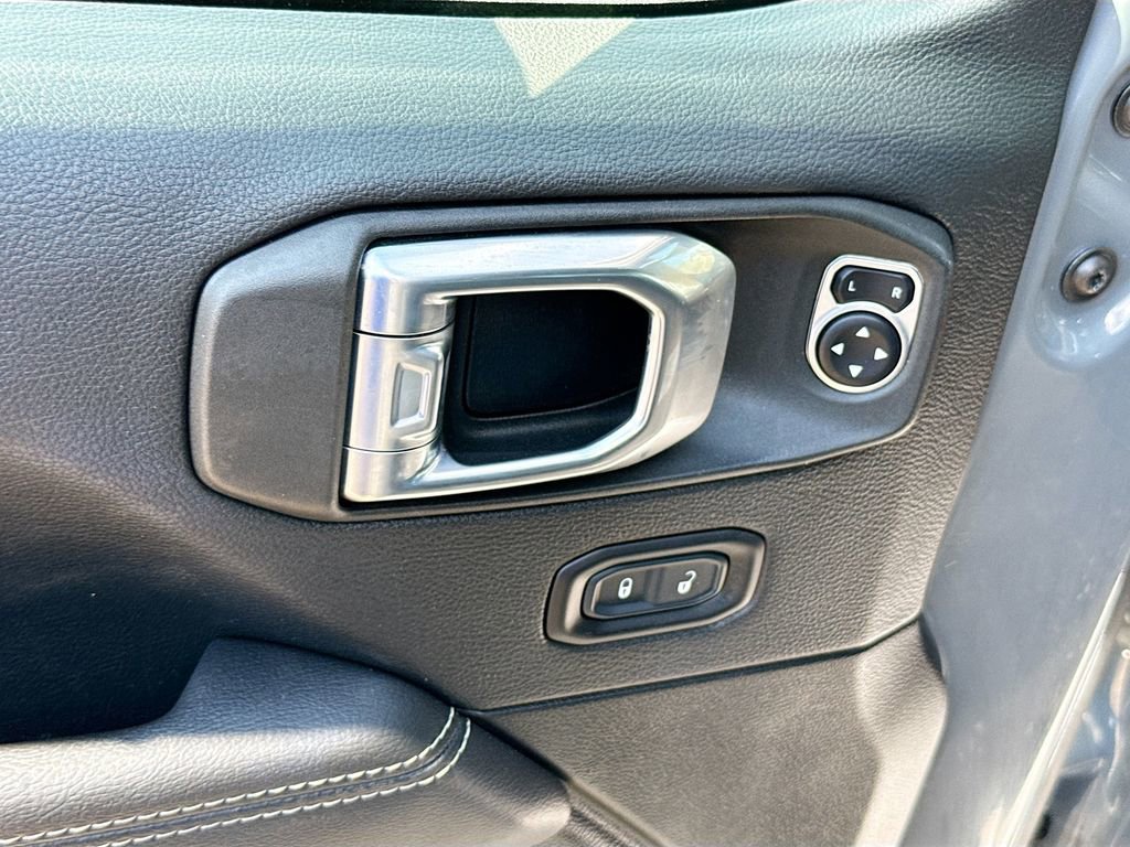 Used 2021 Jeep Wrangler Unlimited Sahara w/ Cold Weather Group image 19