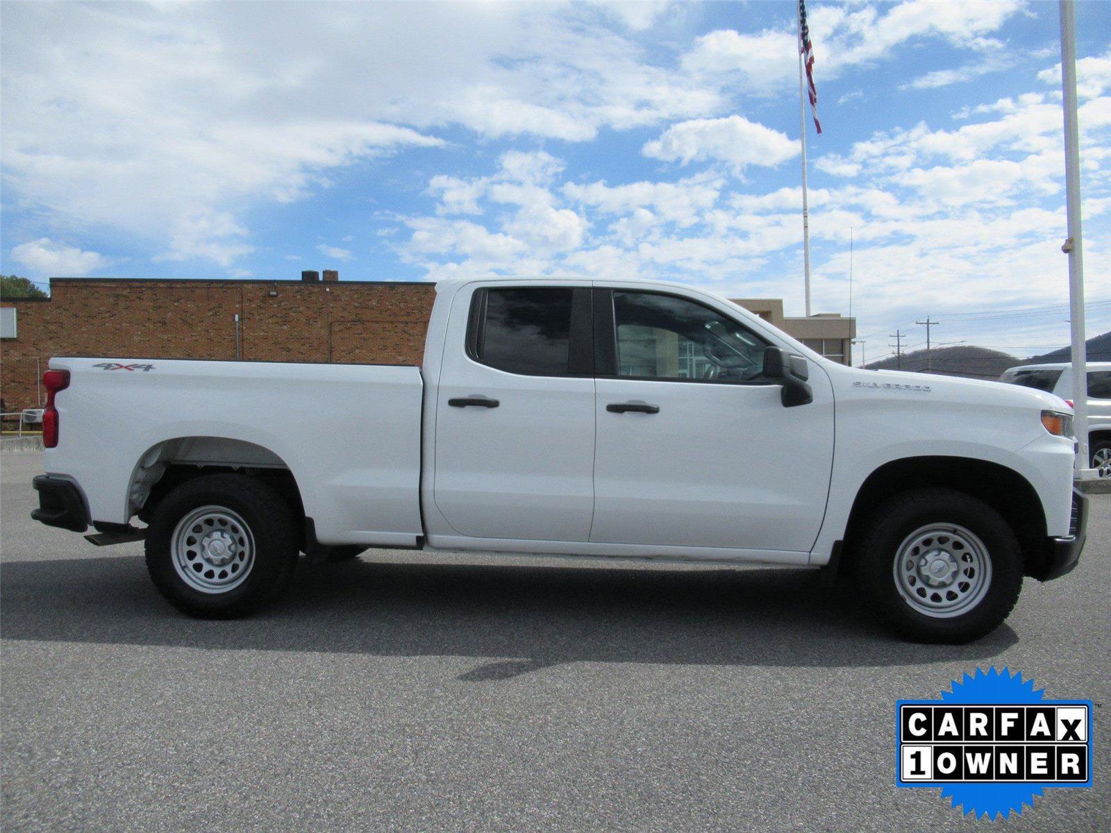 Used 2021 Chevrolet Silverado 1500 W/T w/ WT Value Package AWD/4WD image 7
