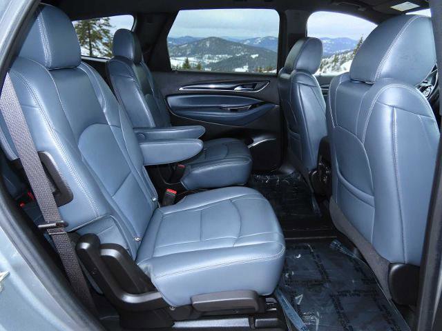 Used 2023 Buick Enclave Essence image 23