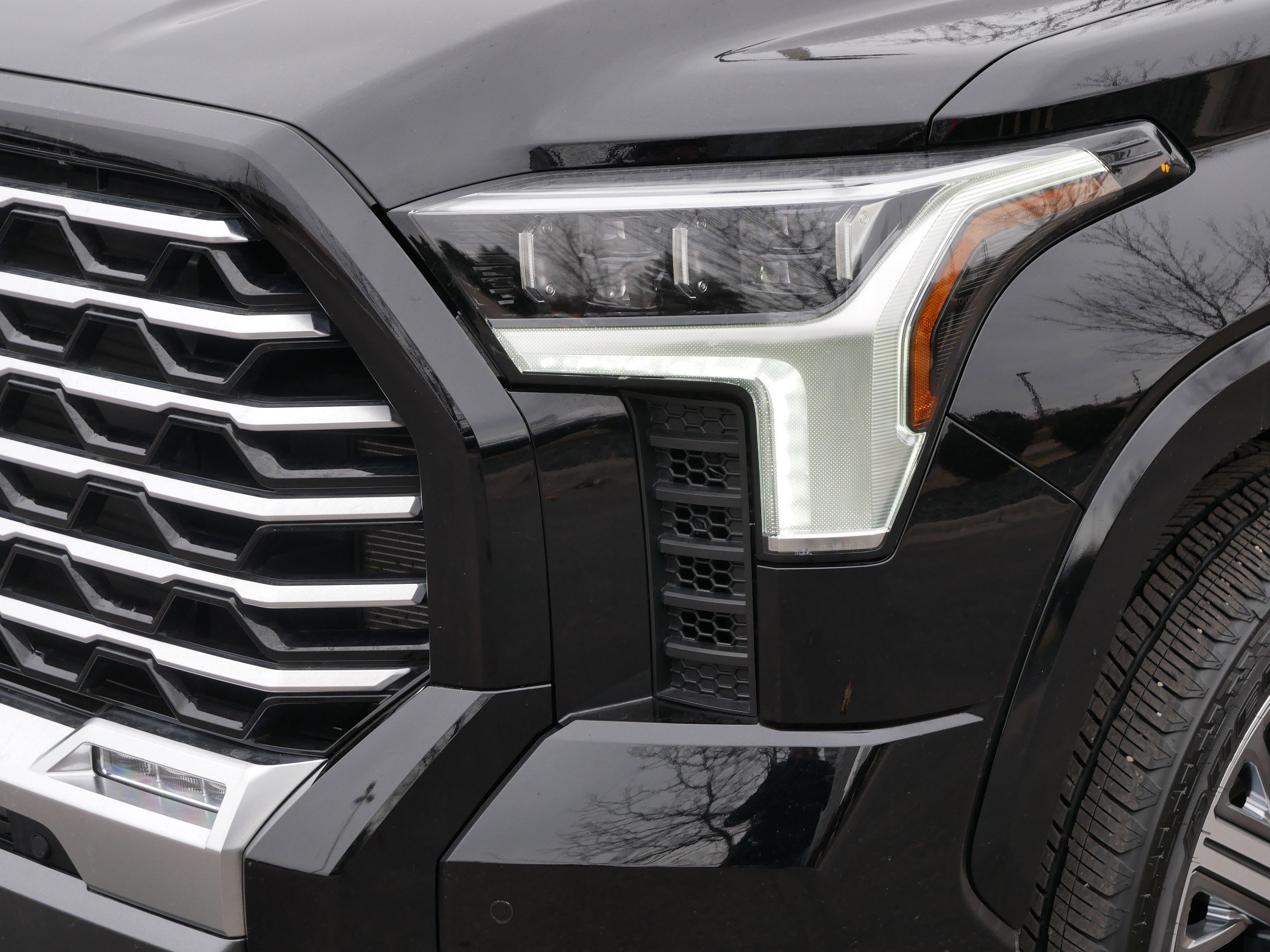 Used 2025 Toyota Tundra Capstone image 16