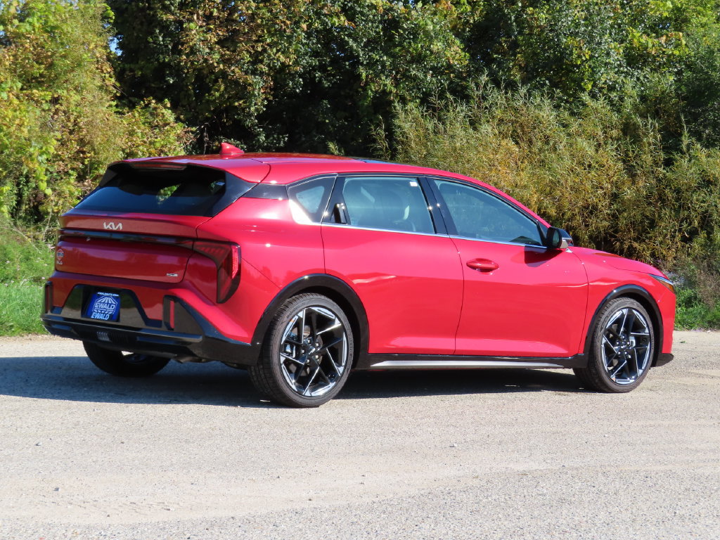 New 2026 Kia K4 EX w/ GT-Line Premium Package FWD image 3