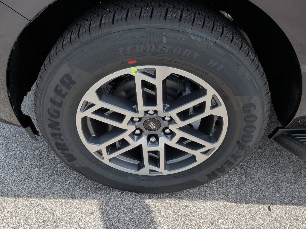 New 2026 Ford Expedition Active RWD image 50