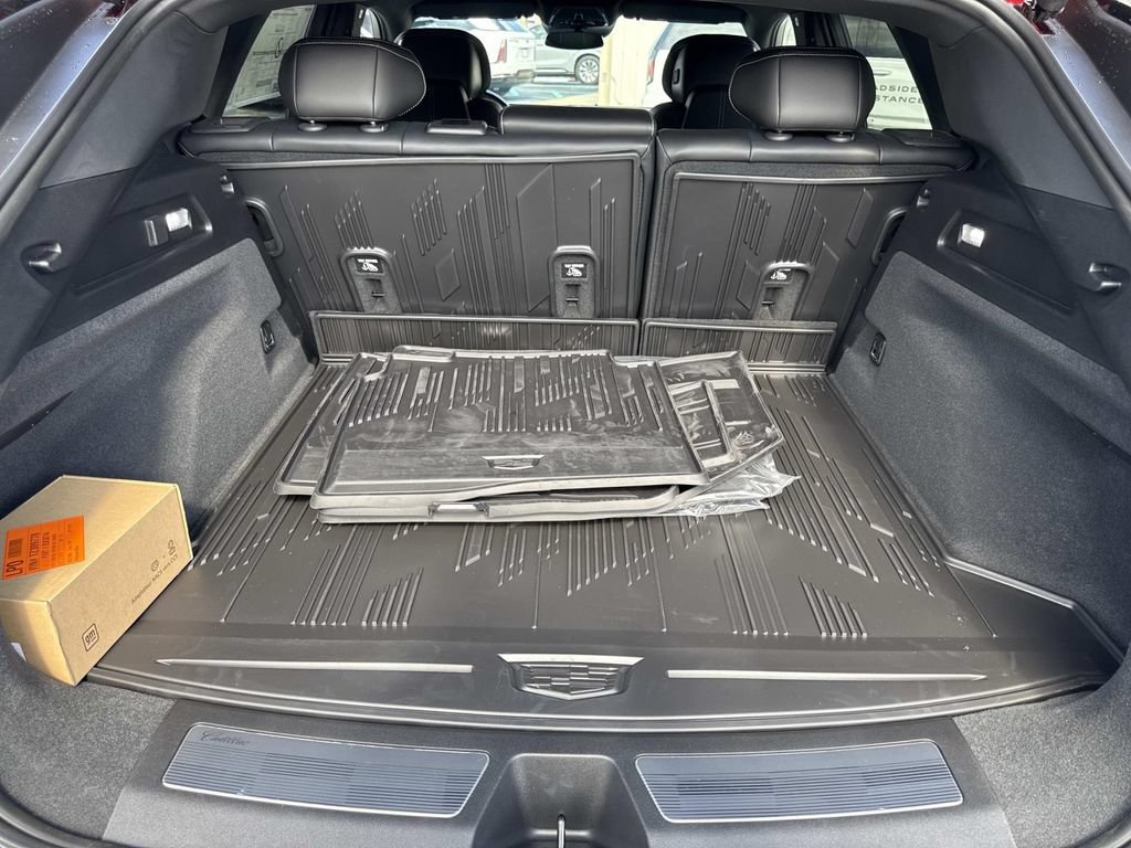 New 2026 Cadillac Lyriq Luxury RWD image 11