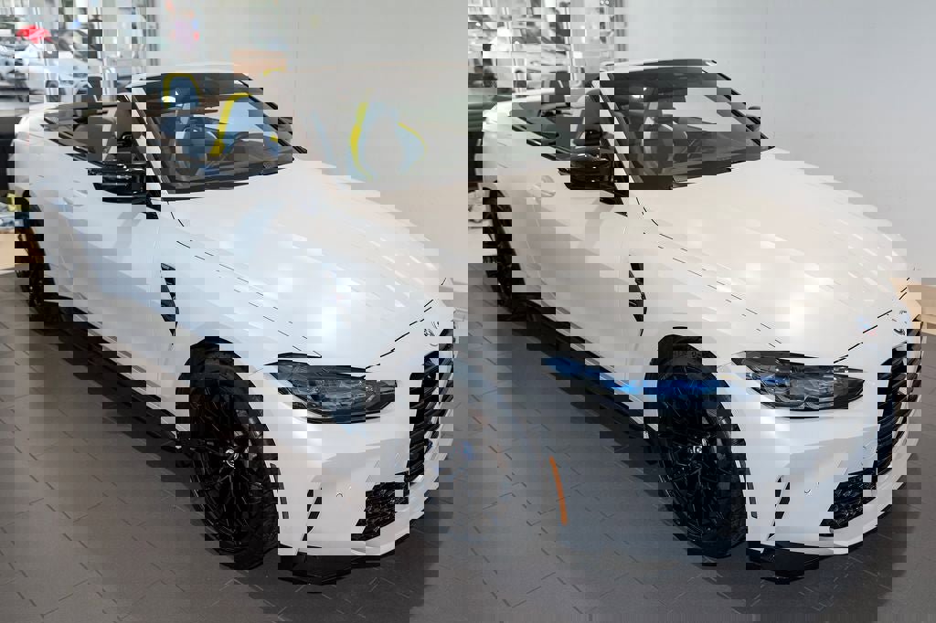 Used 2023 BMW M4 xDrive Competition w/ Executive Package image 39