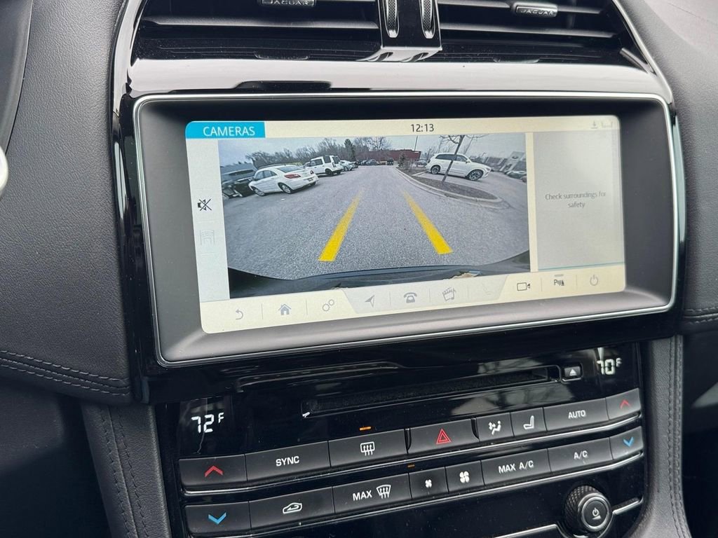 Used 2019 Jaguar F-PACE Prestige image 18