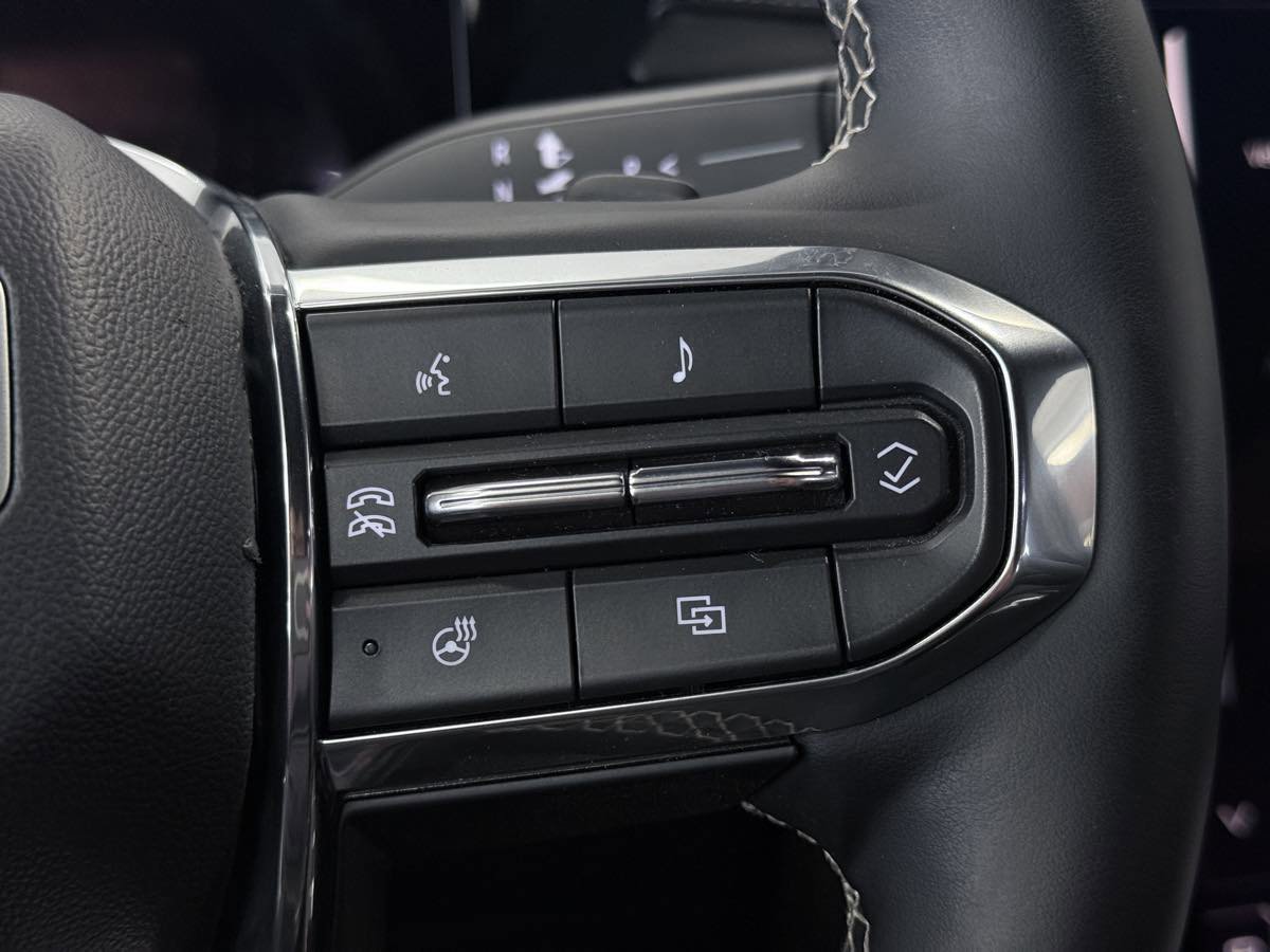 Used 2024 GMC Acadia Denali w/ Super Cruise Package FWD image 48