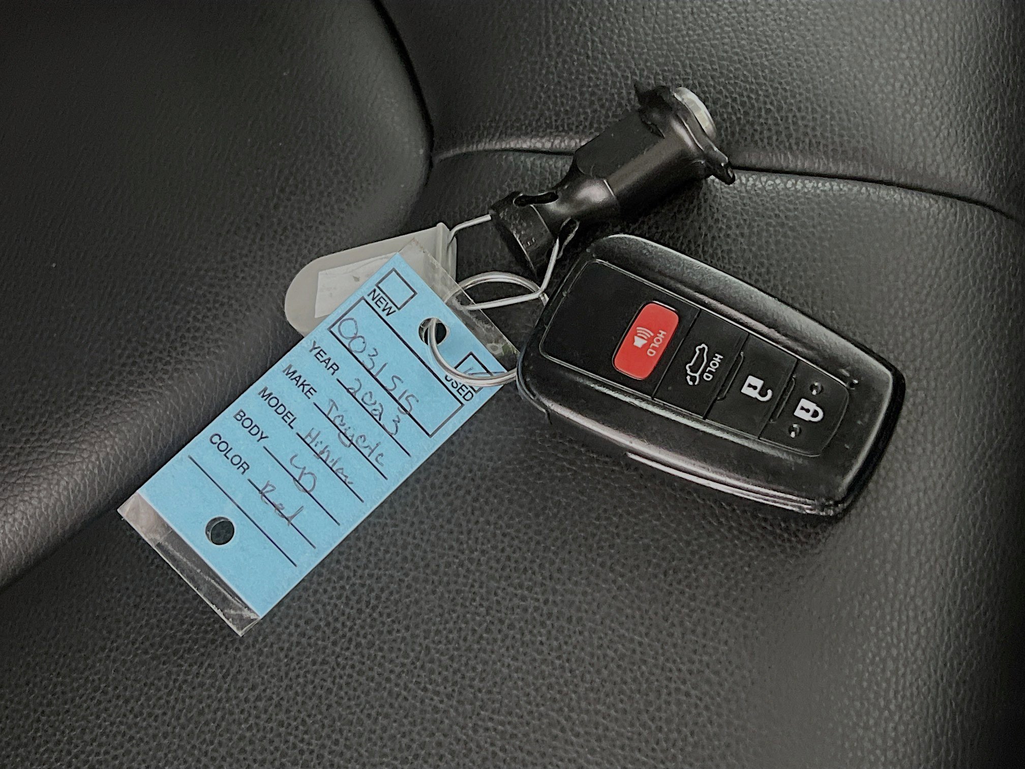 Used 2023 Toyota Highlander XLE image 35
