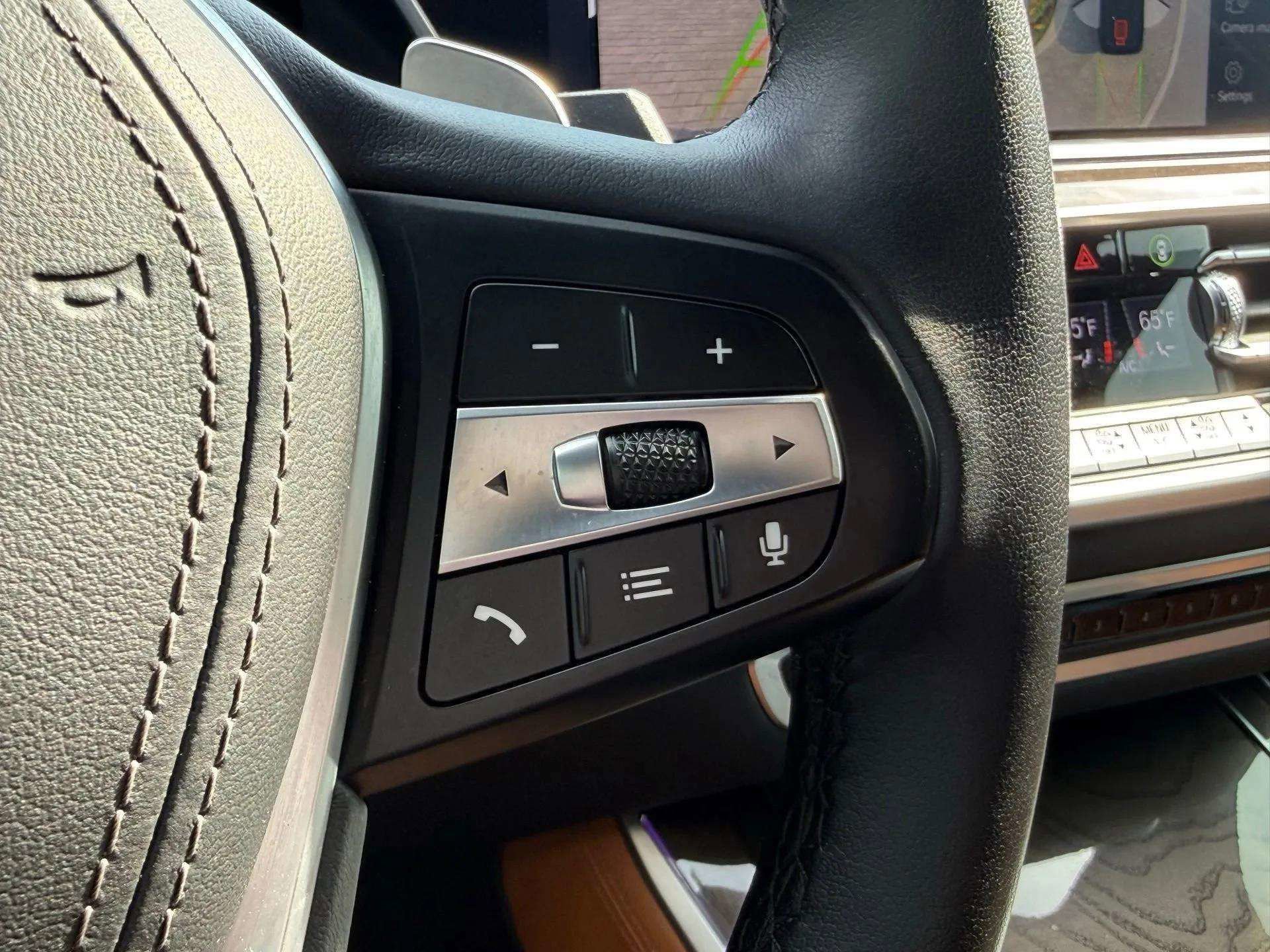 Used 2022 BMW X5 xDrive40i w/ Premium Package AWD/4WD image 35