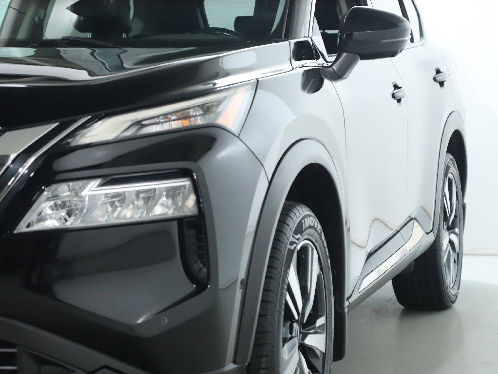 Used 2023 Nissan Rogue SL w/ SL Premium Package image 5