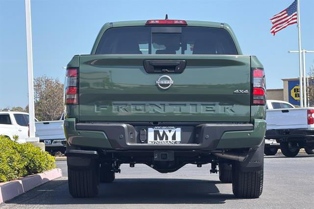 New 2026 Nissan Frontier SV w/ Tow Package AWD/4WD image 5