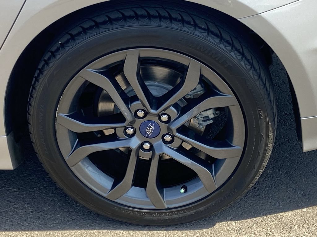 Used 2018 Ford Fusion SE w/ Equipment Group 201A FWD image 28