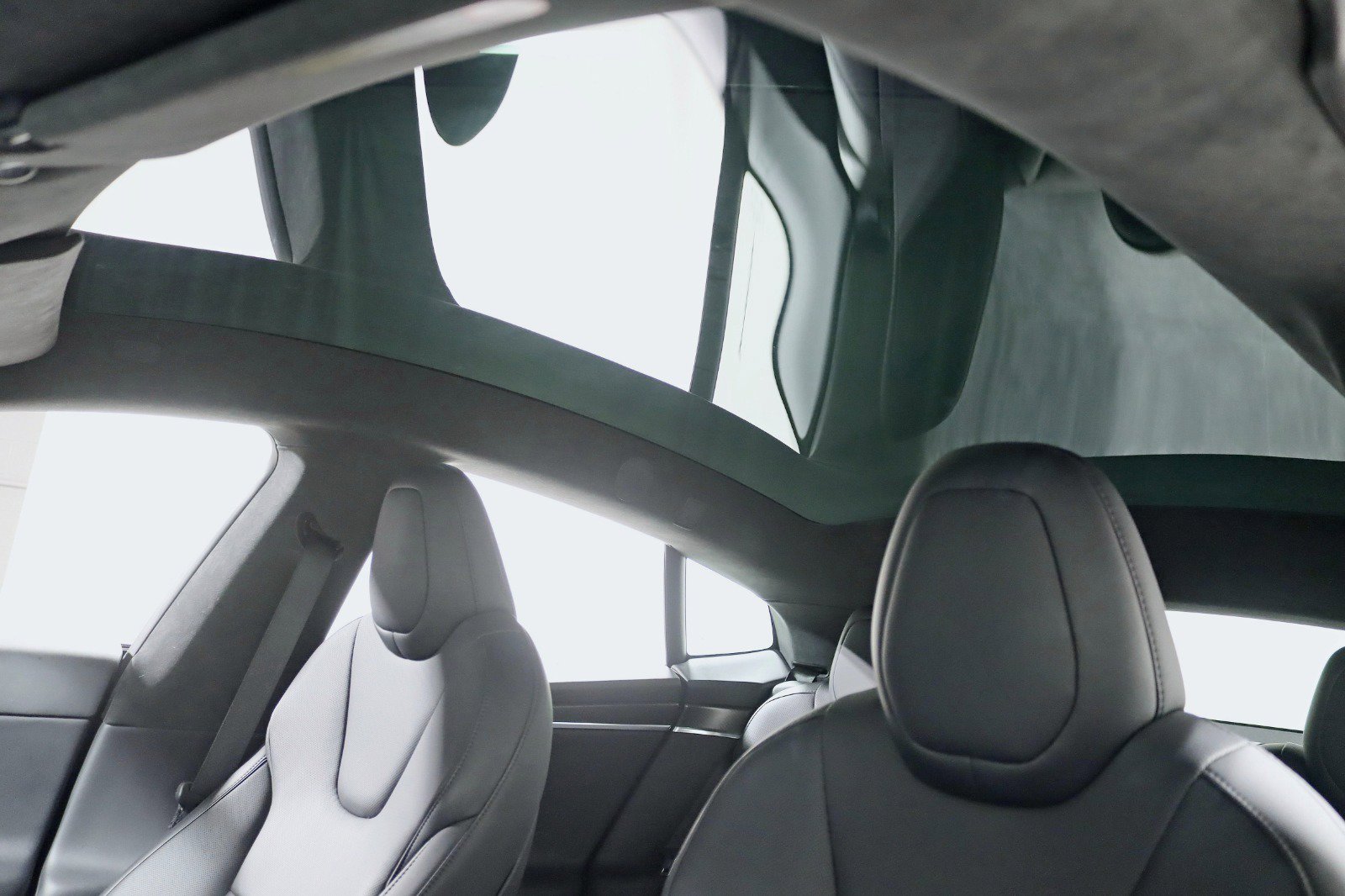 Used 2022 Tesla Model S Plaid image 34