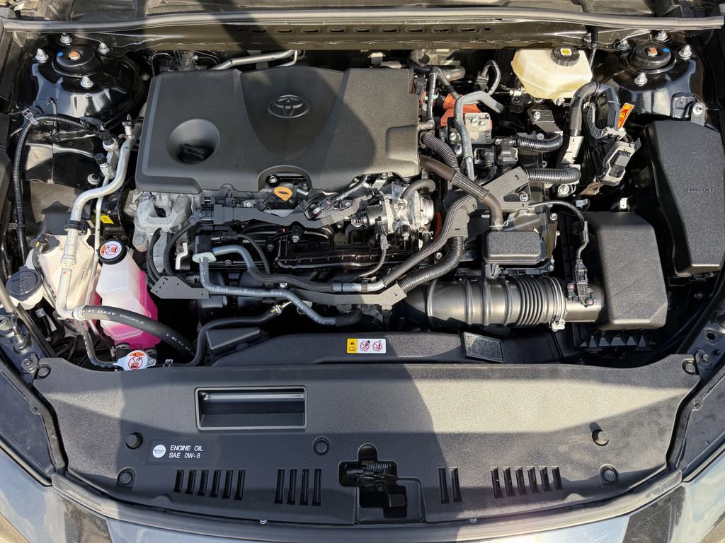 Used 2025 Toyota Camry SE FWD image 31