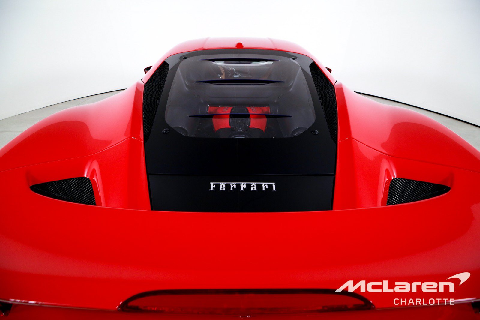Used 2020 Ferrari F8 Tributo RWD image 27