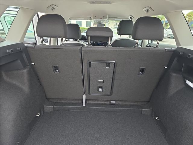 New 2025 Volkswagen Taos S image 24