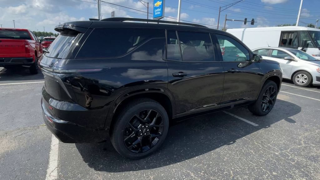New 2026 Chevrolet Traverse RS w/ LPO, Floor Liner Package AWD/4WD image 2