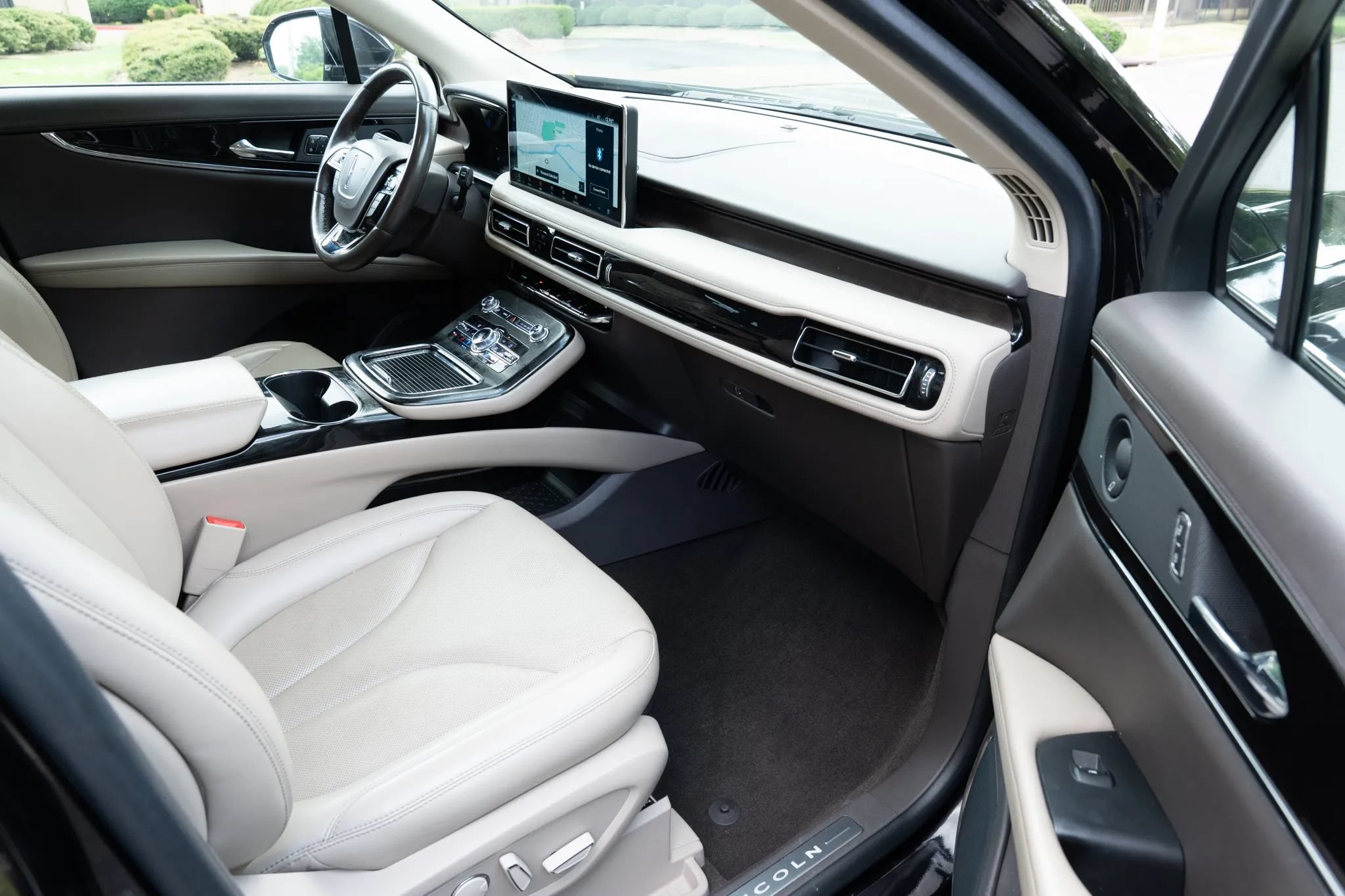 Used 2021 Lincoln Nautilus Reserve FWD image 19