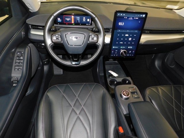 Used 2021 Ford Mustang Mach-E Select w/ Comfort/Appearance Package image 11