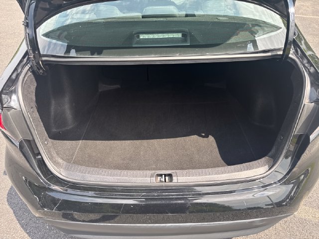 Used 2024 Toyota Corolla LE FWD image 27