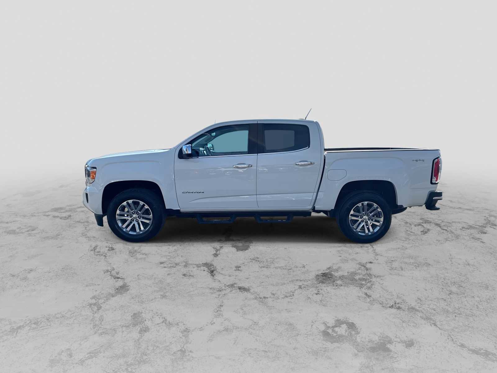 Used 2018 GMC Canyon SLT image 5