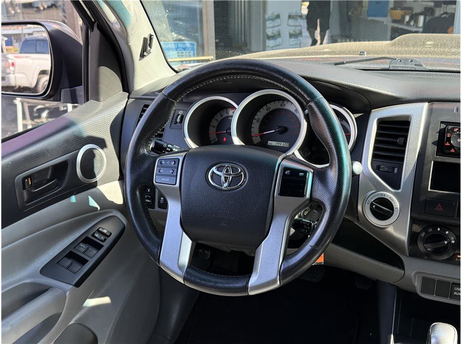 Used 2013 Toyota Tacoma 4x4 Double Cab w/ TRD Sport Pkg image 13
