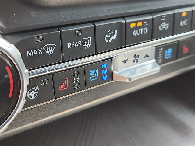 Certified 2025 Ford F450 Platinum w/ FX4 Off-Road Package AWD/4WD image 21