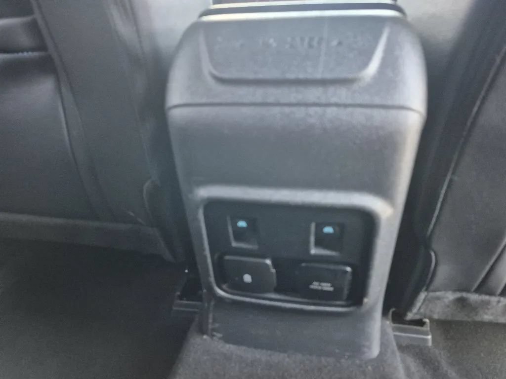 Used 2022 Ford Bronco Outer Banks w/ Sasquatch Package AWD/4WD image 22