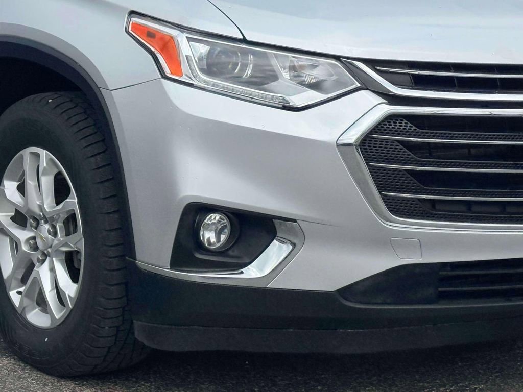 Used 2018 Chevrolet Traverse LT FWD image 5