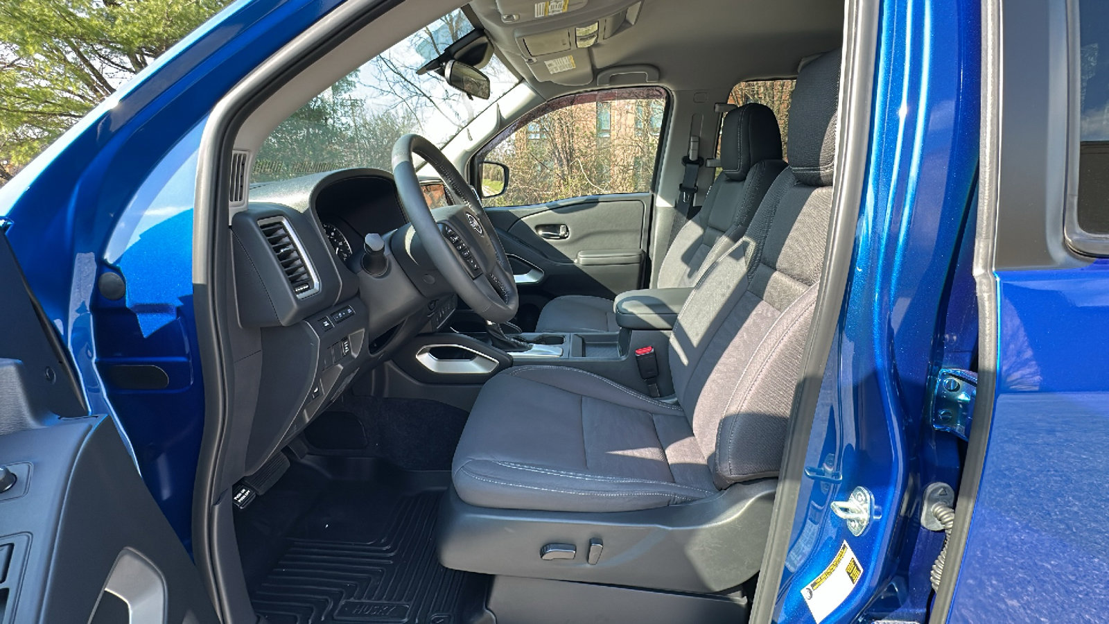 Certified 2024 Nissan Frontier SV w/ SV Convenience Package image 13