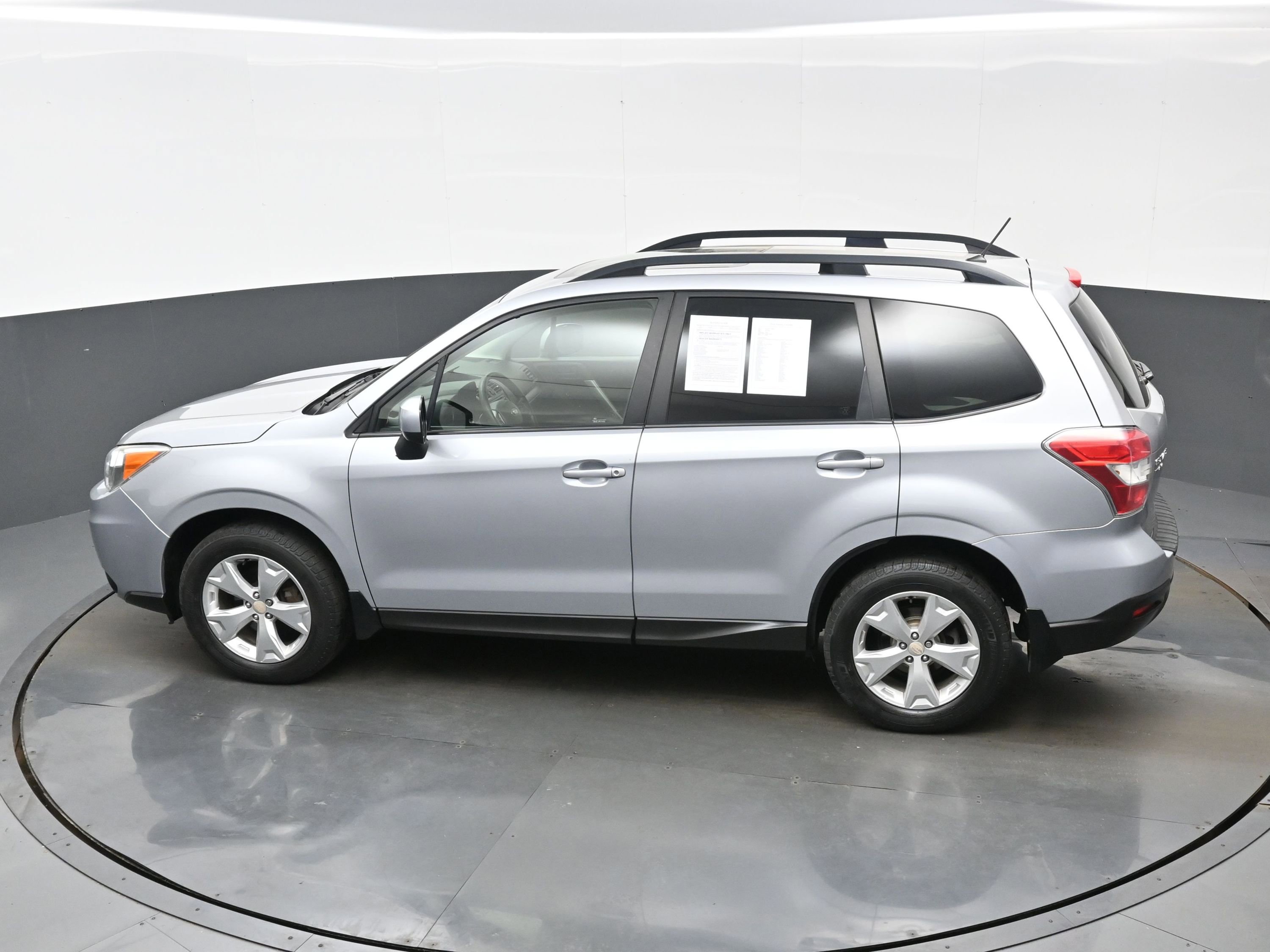 Used 2015 Subaru Forester 2.5i Premium w/ All-Weather Package AWD/4WD image 34
