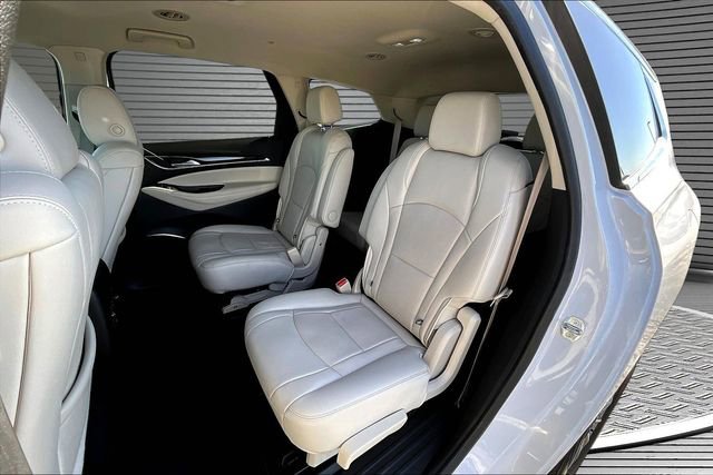 Used 2023 Buick Enclave Essence FWD image 21