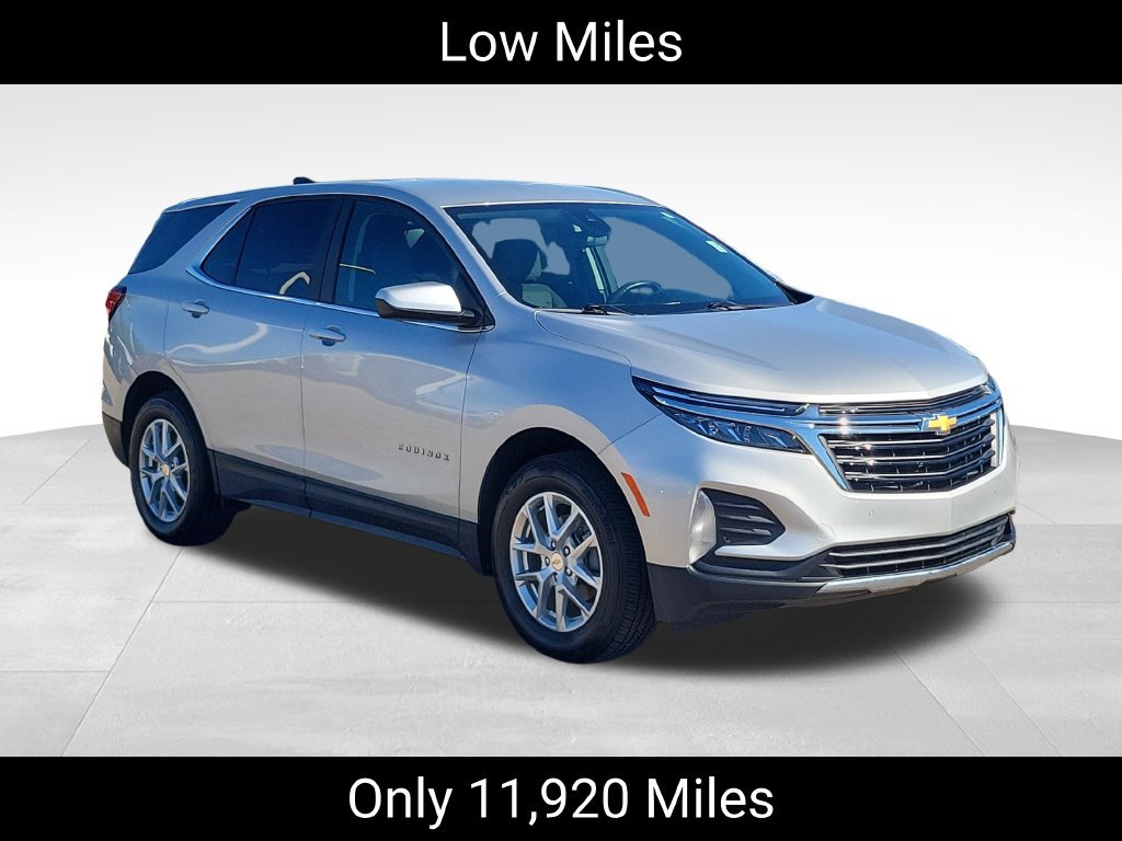 Used 2022 Chevrolet Equinox LT AWD/4WD image 2