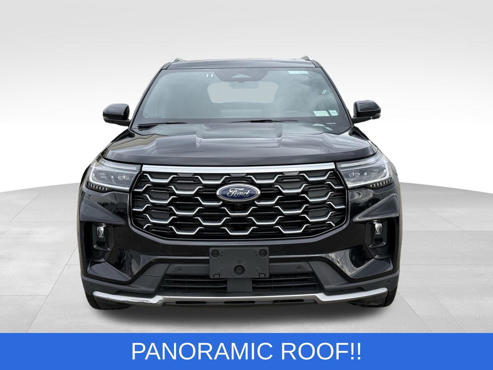 Used 2025 Ford Explorer Platinum w/ LUX Leather Package image 17