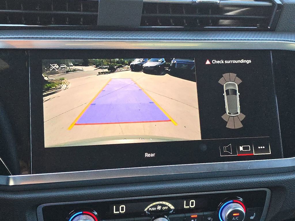 Certified 2025 Audi Q3 2.0T Premium w/ Convenience Package image 26