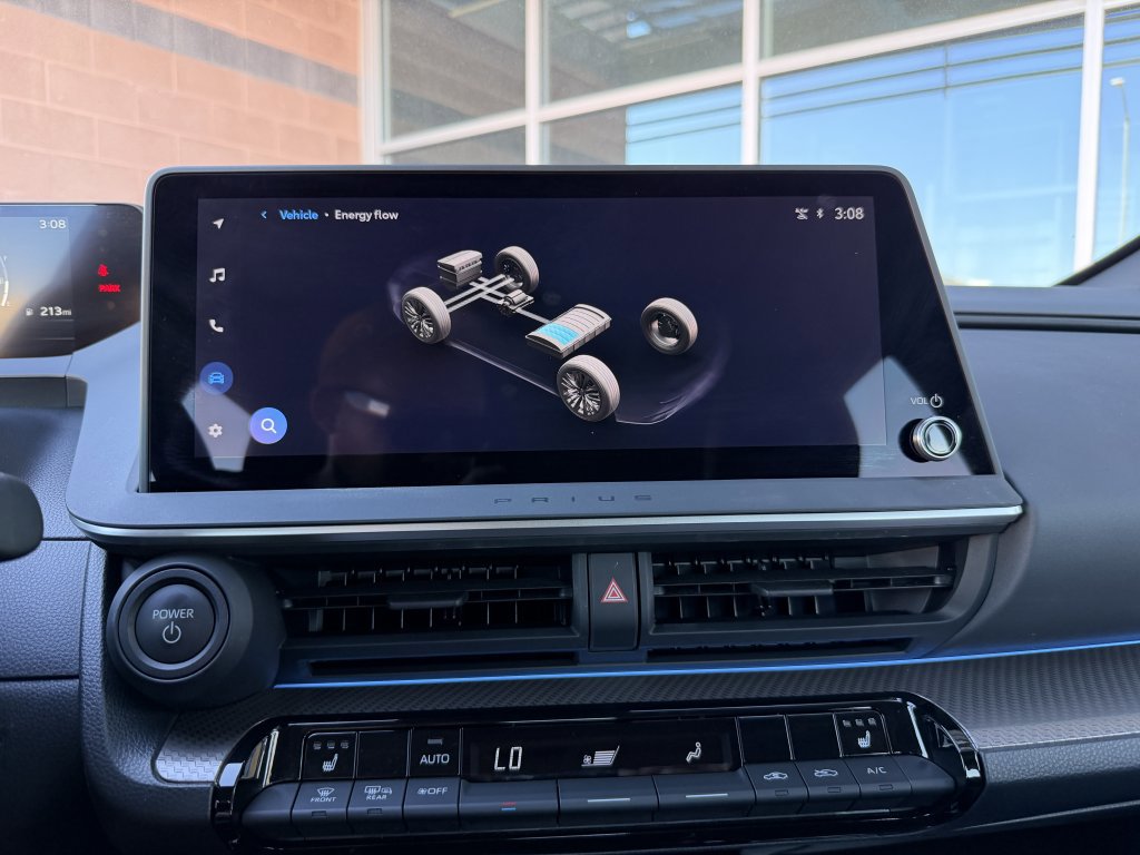 Used 2024 Toyota Prius XLE image 20