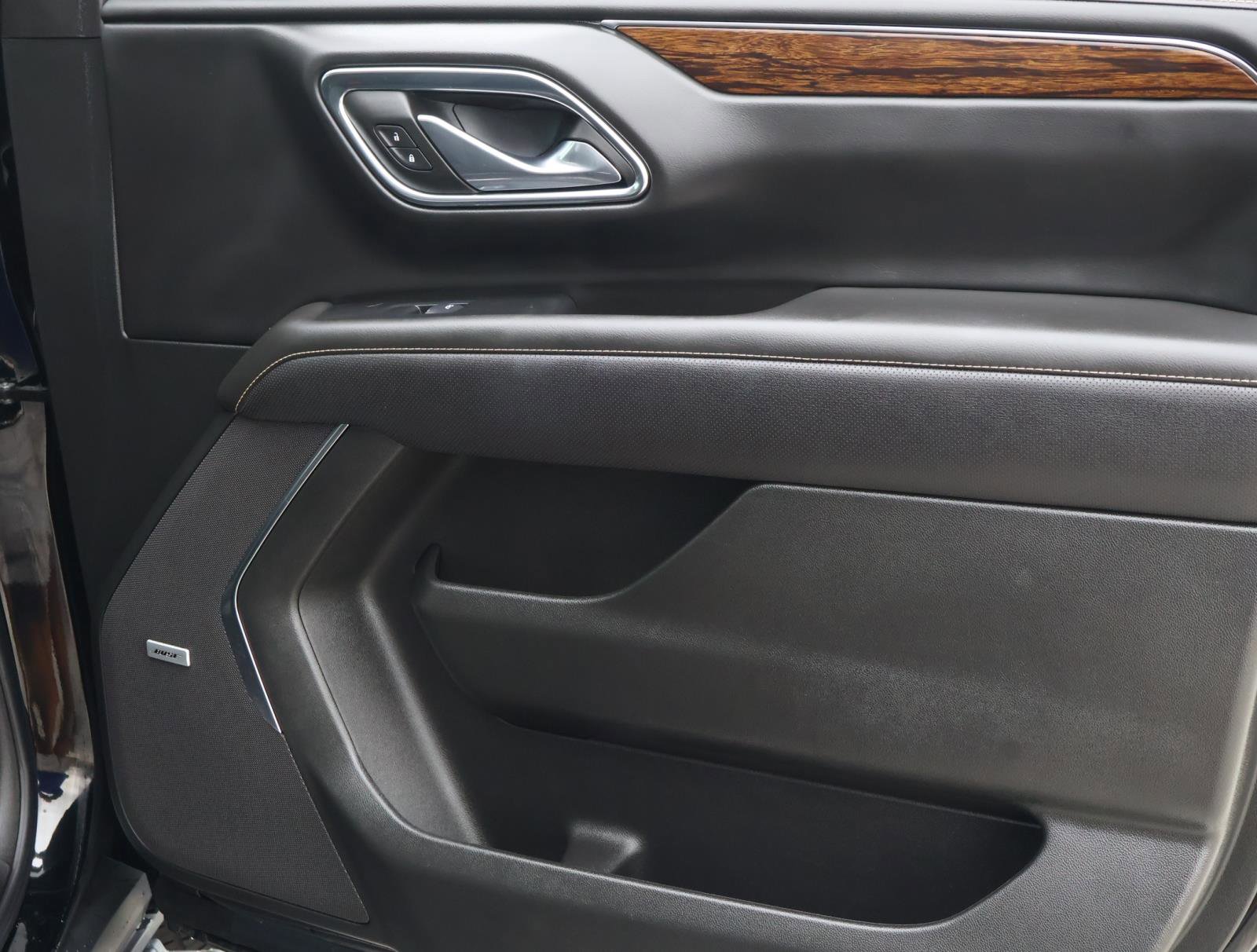 Used 2024 Chevrolet Tahoe Premier w/ Premium Package image 20