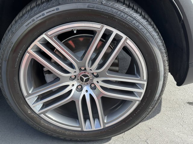 Used 2024 Mercedes-Benz GLS 450 4MATIC image 16
