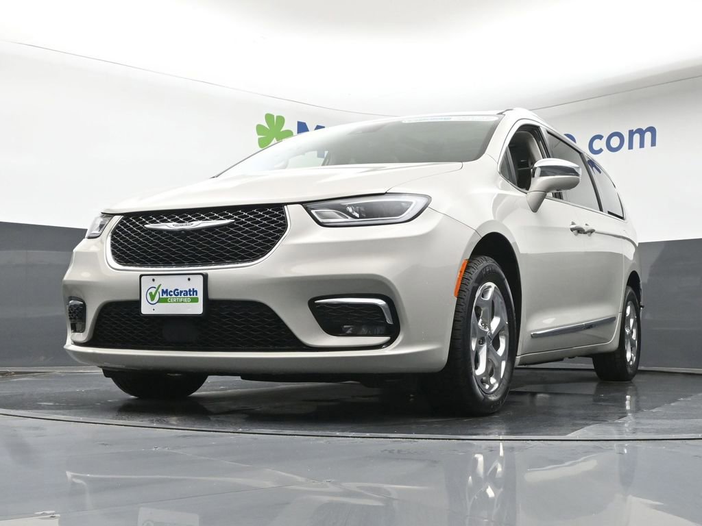 Used 2021 Chrysler Pacifica Limited image 6