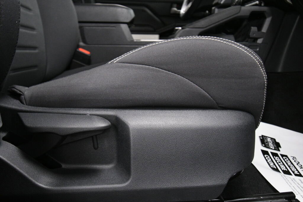 Used 2024 Toyota Tacoma TRD Off-Road image 25