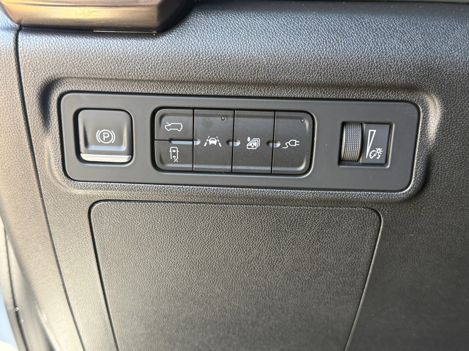 Used 2024 GMC Hummer EV 2X w/ Extreme Off-Road Package AWD/4WD image 23
