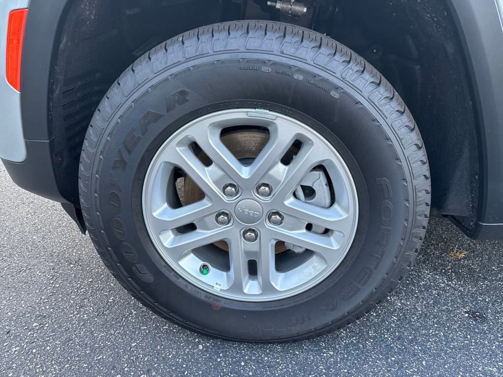 New 2024 Jeep Grand Cherokee Limited 4xe w/ Luxury Tech Group II image 10