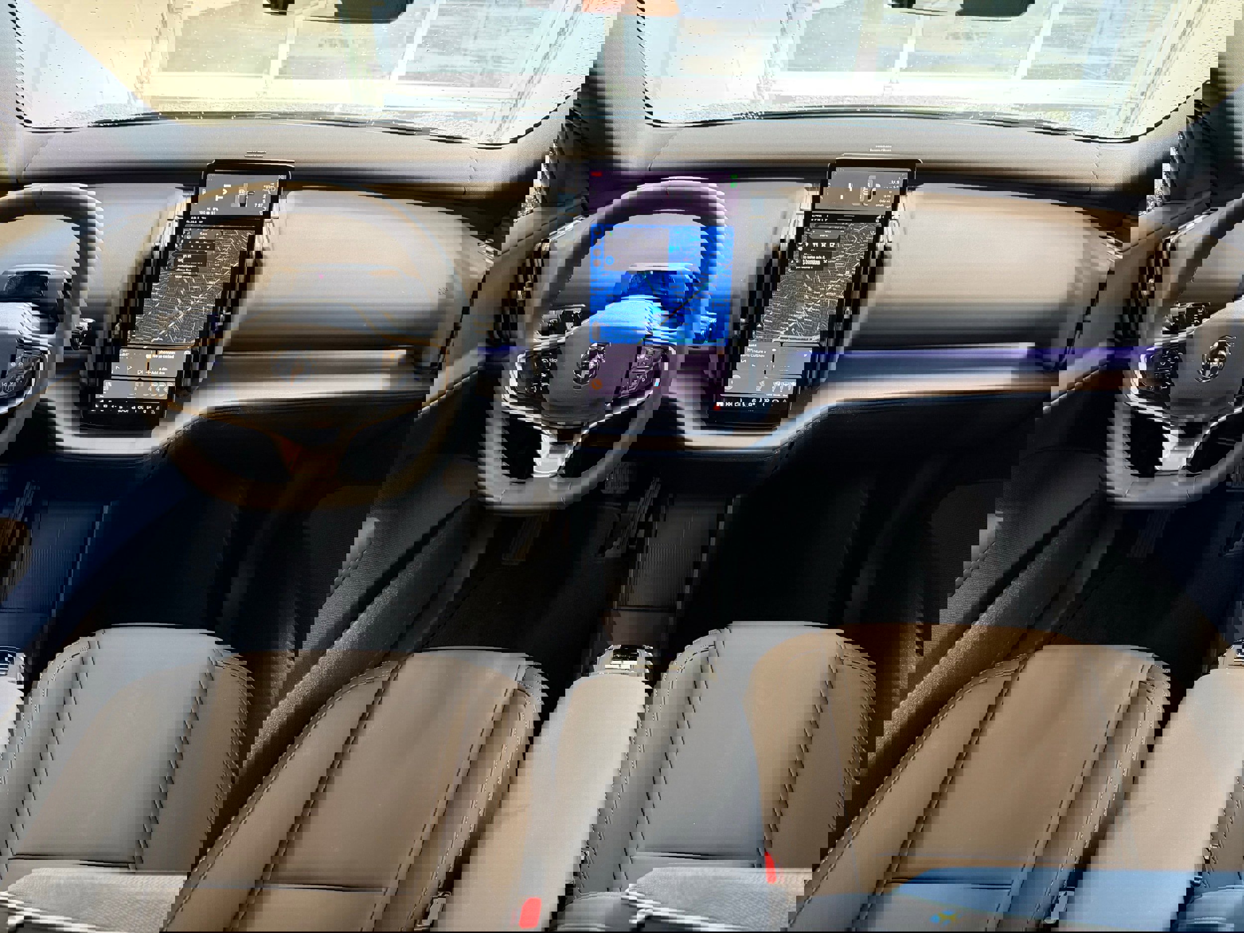 Certified 2025 Volvo EX30 Ultra image 19