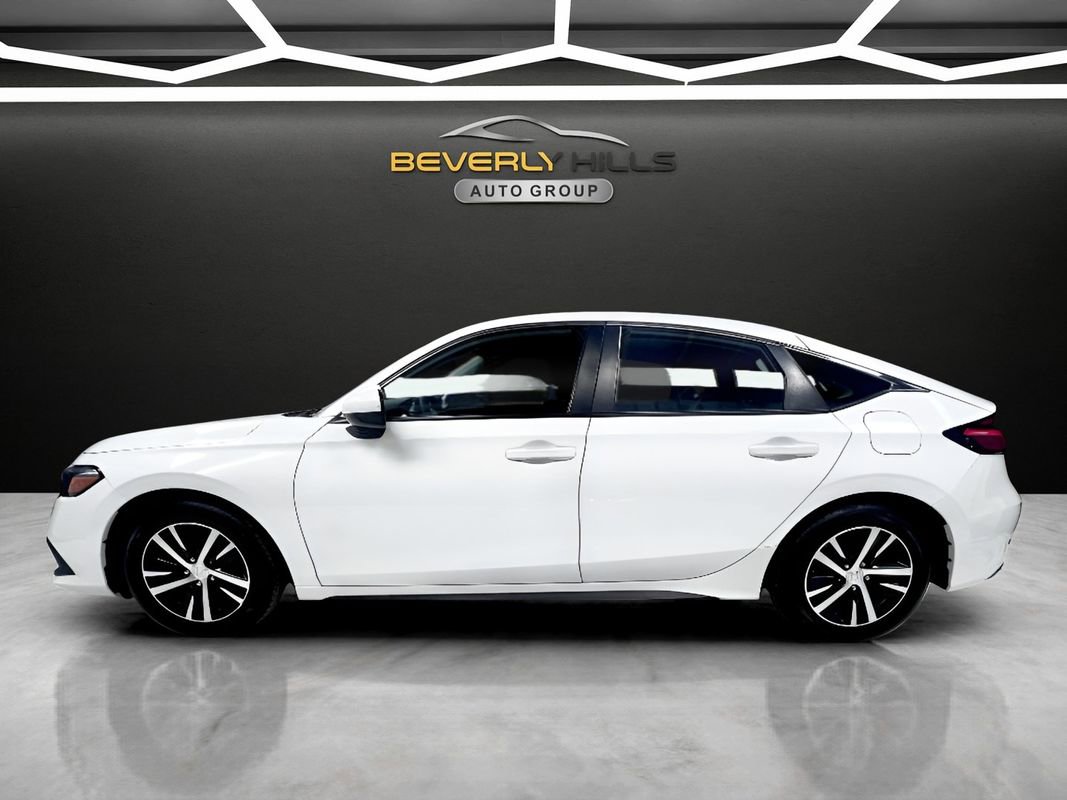Used 2022 Honda Civic LX image 2