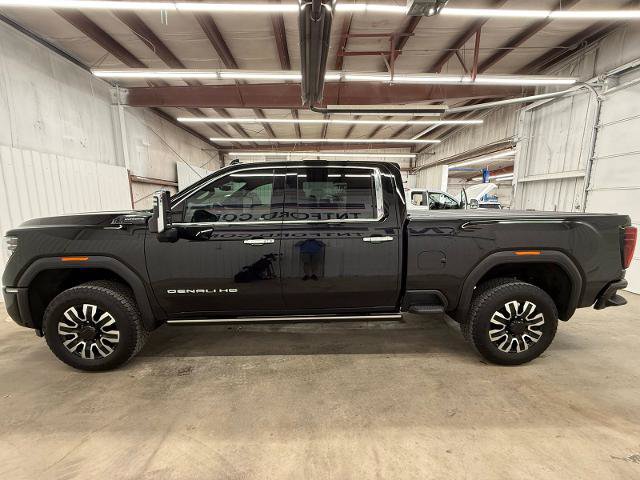 Used 2025 GMC Sierra 2500 Denali Ultimate w/ Max Trailering Package AWD/4WD image 5