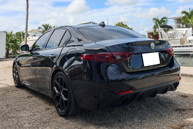 Used 2020 Alfa Romeo Giulia w/ Quick Order Package 22K Sport image 6