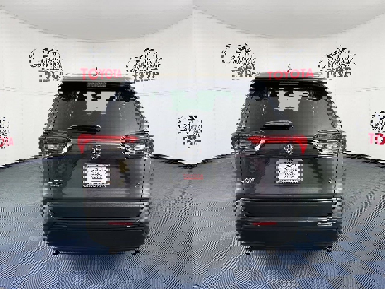 Used 2022 Toyota RAV4 LE image 7